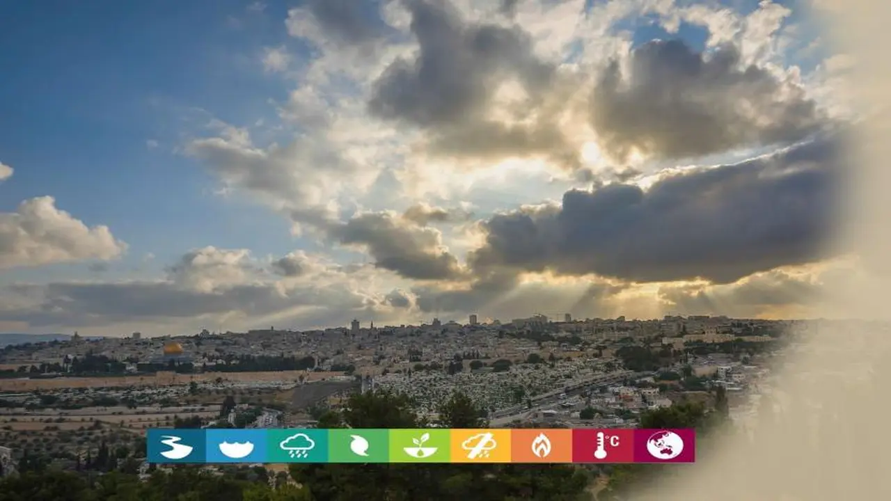 انخفاض درجات الحرارة وأجواء غائمة جزئيًا في حالة الطقس المتوقعة اليوم
